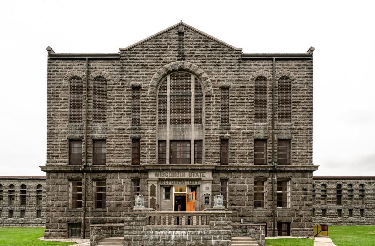 Wisconsin DOC releases data on COVID-19-related inmate deaths for first time; 5 are dead